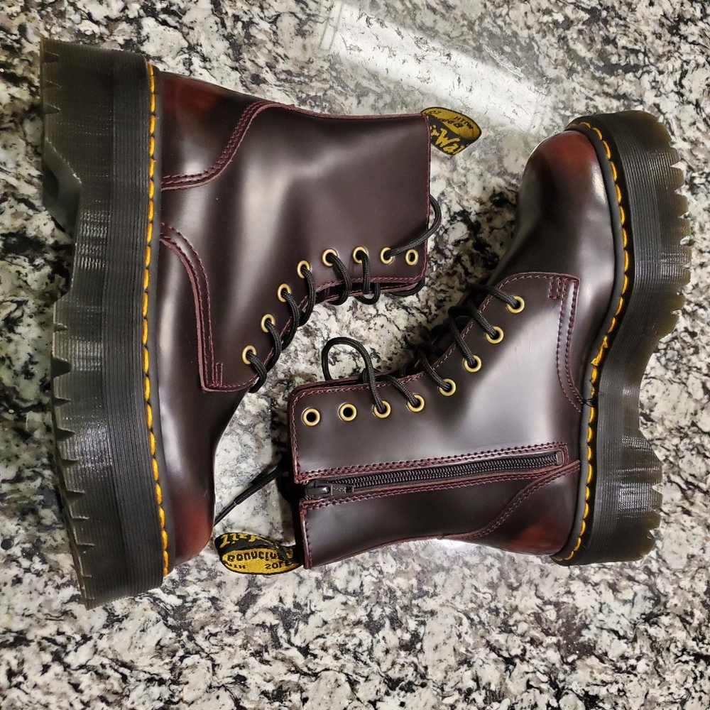 Dr. Martens | Cherry Arcadia Jadon | Size 8 - Picture 3 of 7